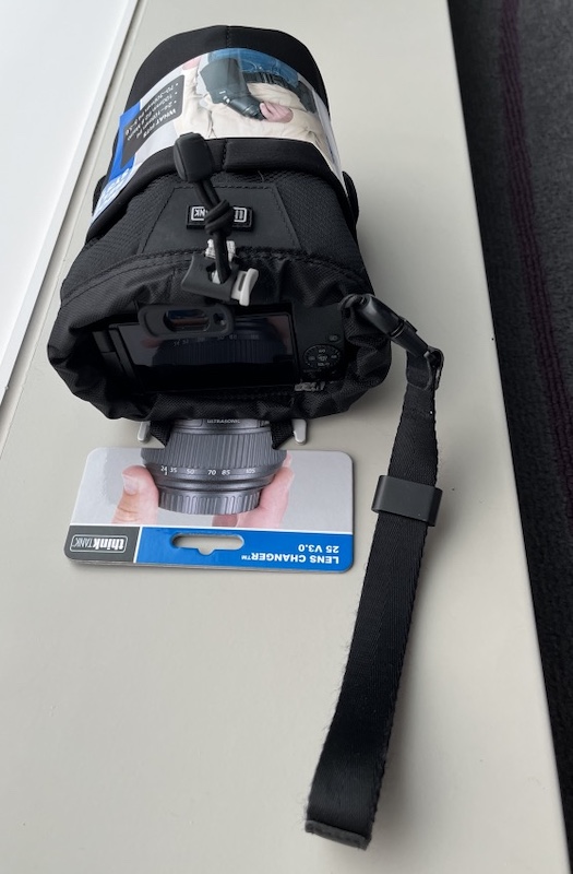 thinkTANK「レンズケース」