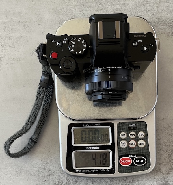 Lumix G100 G100D, MFT マイクロフォーサーズ小型・軽量カメラ