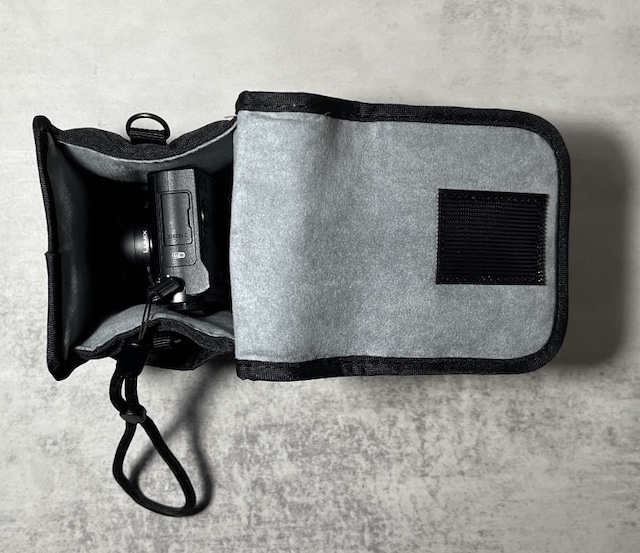 MFT マイクロフォーサーズ カメラケース 常時装着用