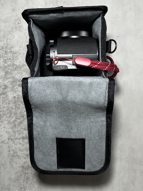 MFT マイクロフォーサーズ カメラケース 常時装着用